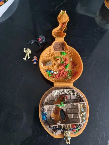 Mighty max doom zone temple - doom,