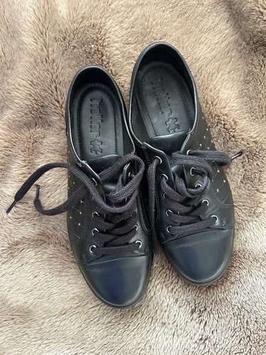 Women hotter trainers - hotter,