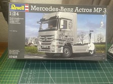 Revell 1/24 Mercedes-Benz Actros MP3 Lorry Model Kit 07425