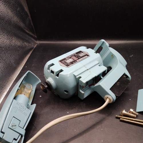 Singer sewing machine - singer, motor