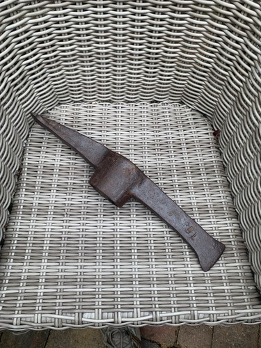 Vintage flat end pick - , head