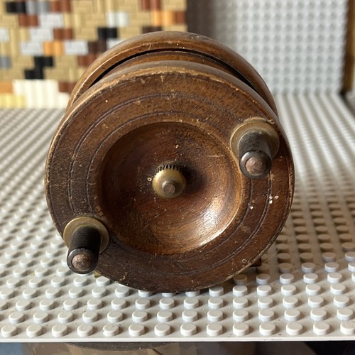 Vintage wooden centre - centre, pin
