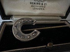 LOVELY SILVER TONE OLD VINTAGE ANTIQUE HORSE SHOE EQUESTRIAN HATPIN TIEPIN 2