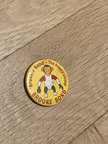 Vtg tin badge - vtg,