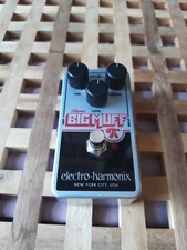 Electro-Harmonix  Big Muff Pi Fuzz Guitar Pedal