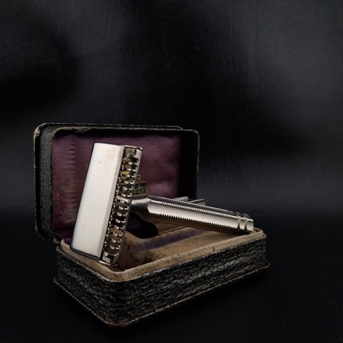 1924 silver ever ready shovel - silver,