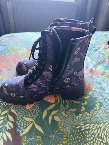 Ladies size doc martin style - ladies,