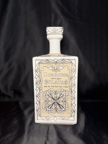 Tequila dos artes plata - artes, empty