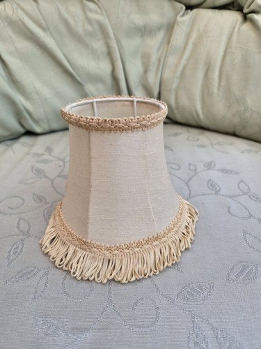 Vintage small cream - small, classic
