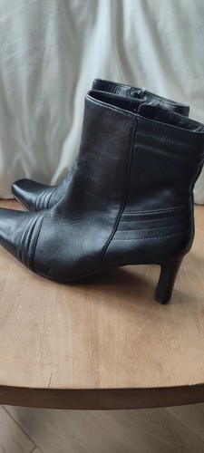 Lotus ladies black boots size - black,