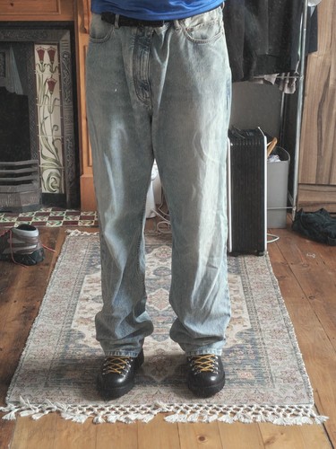 Bnwt balenciaga unisex baggy - bnwt,