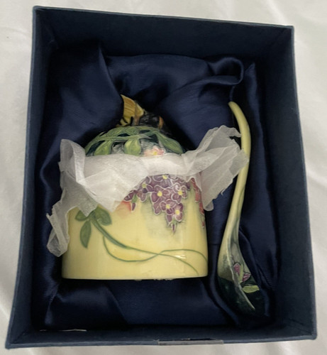 Old tupton ware - tupton, pot