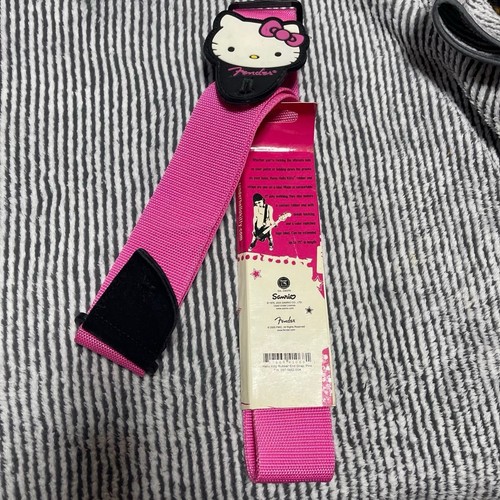 Fender hello kitty pink guitar - fender,