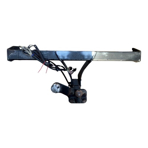 Mitsubishi l200 towbar with - mitsubishi,