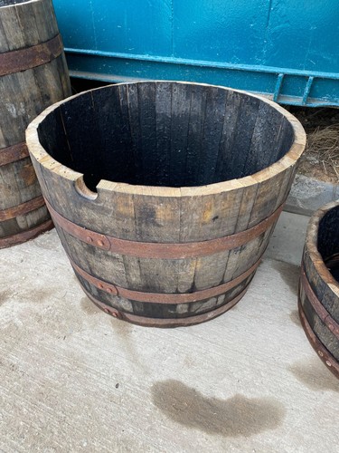 Reclaimed oak whiskey barrel - oak,