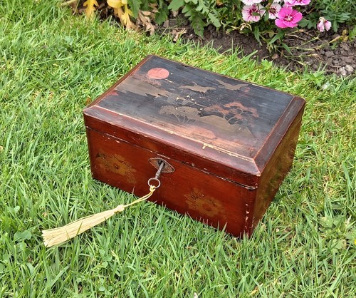 Antique japanese lacquered box - lacquered,