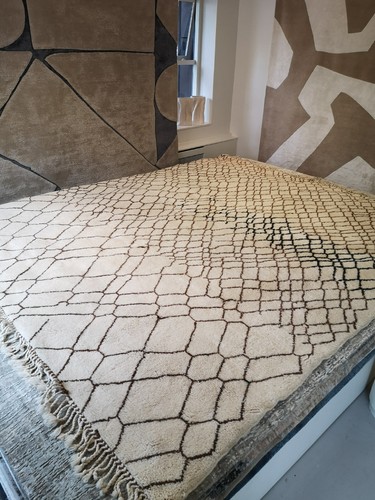Hand knotted rug - hand,