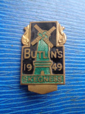 Early Butlin / Butlins Badge  -  Skegness 1949 -  maker W. Reeves  Birmingham