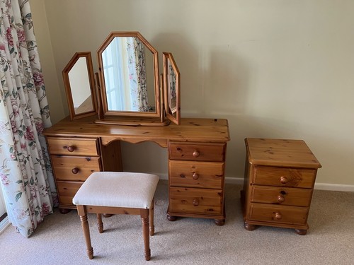 Pine dressing table - ,, mirror