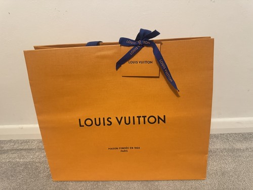 Louis vuitton middleman - louis,