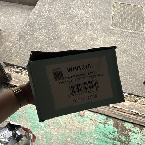 Click whit315 white 13a - click,