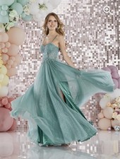 Divine Boutique Tiffany Prom