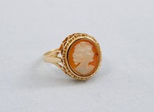 SJ 1988 LONDON 9CT YELLOW GOLD