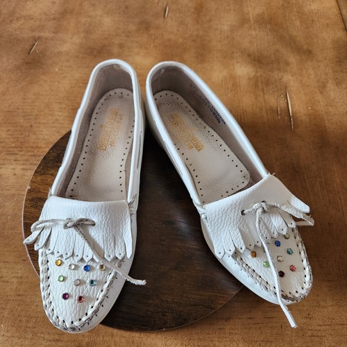 Minnetonka moccasins white - minnetonka,
