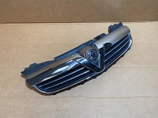 VAUXHALL ZAFIRA B MK2 08-14 OEM FRONT BUMPER GRILL WITH CHROME STRIPS 13247331