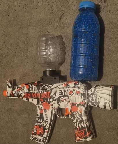 Gel blaster comes with 500ml - blaster, (comes