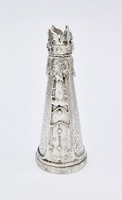 NOVELTY MODERNIST STERLING SILVER CHESS PIECE KING PEPPER POT London 1971
