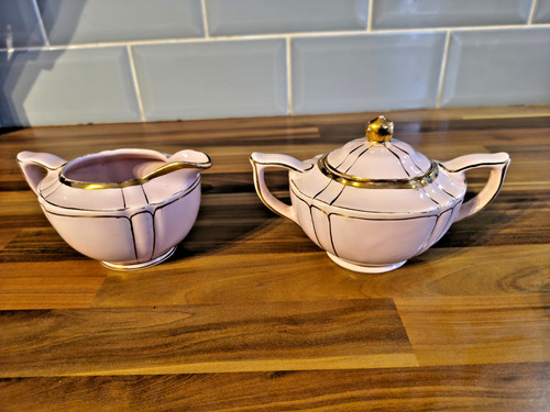 Sadler pink lidded sugar bowl - sadler,