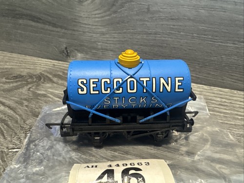 Hornby seccotine tanker - hornby,