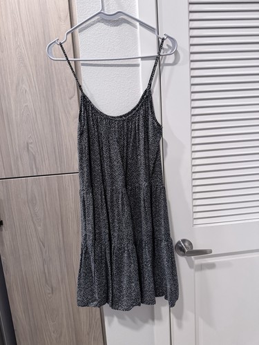 Womens small black white - hm,