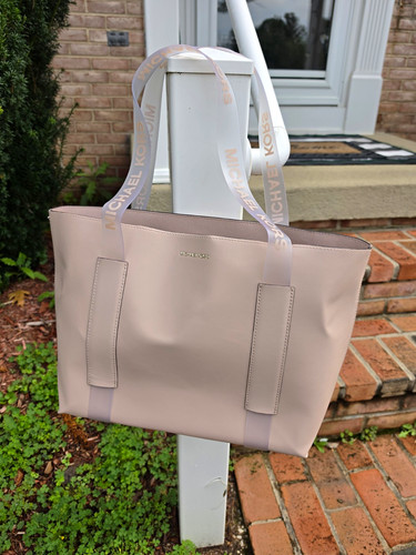 Michael kors large pink tote - kors,