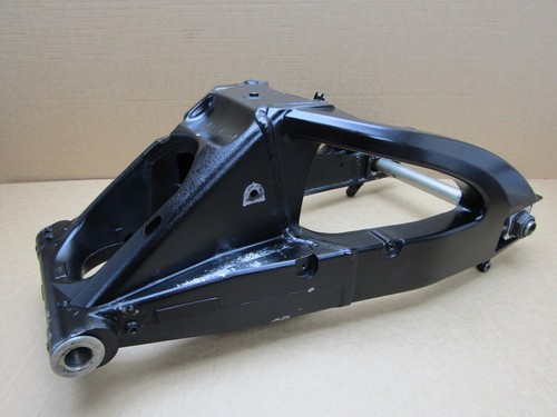 Suzuki gsx r600 swing arm - gsx-r600, k7