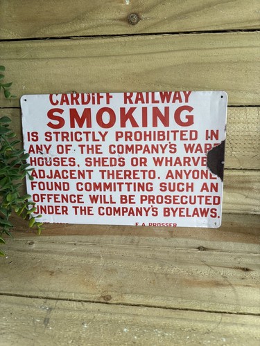 Cardiff railway warning - cardiff,