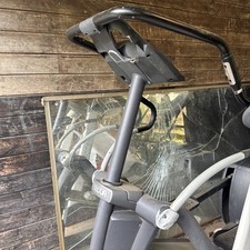 PRECOR EFX556i CROSS TRAINER