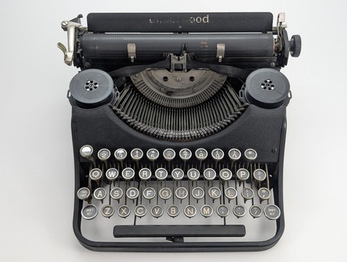 Underwood portable typewriter - portable,