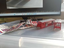 UNIQUE !  ** N gauge DLR train with decals and chassis **