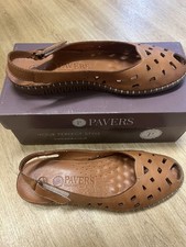PAVERS Brown Leather Cut Out