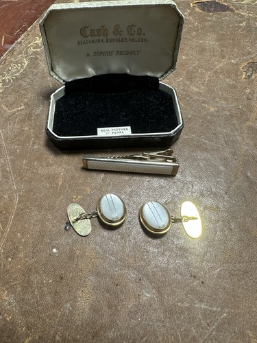 Vintage stratton mother of - stratton’s,
