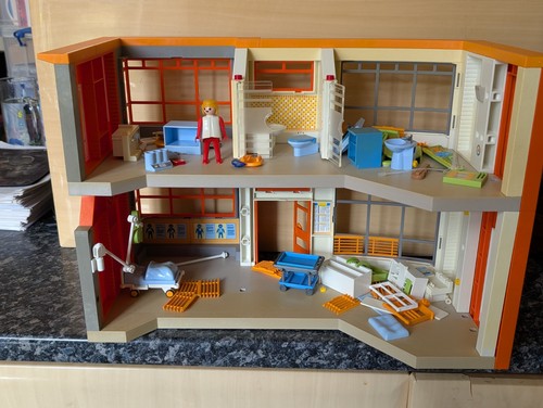 Playmobil hospital playset - hospital,