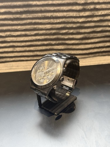 Customisable watch stand - watch,