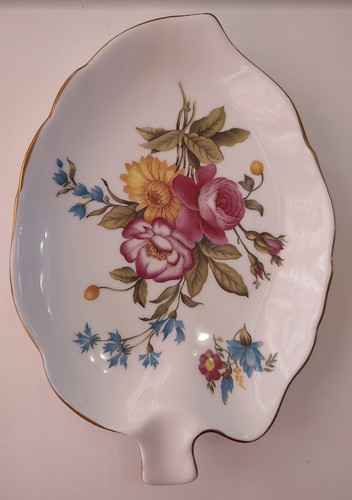Spode leaf shaped trinket dish