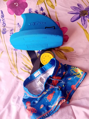 Child swim shorts and - child's,