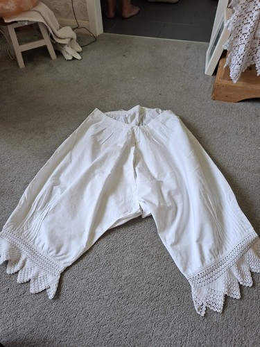 Victorian white cotton split - cotton,