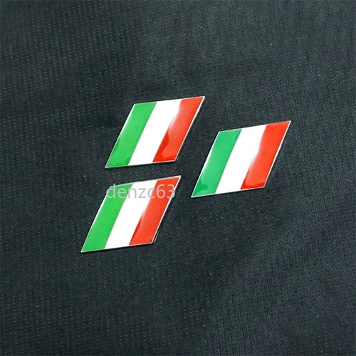 Silver chrome italy flag - 3x,