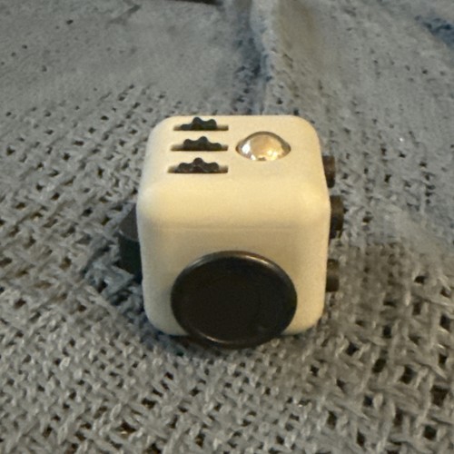 Fidget cube stress anxiety - stress,
