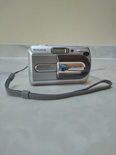 Fujifilm digital camera - fujifilm,
